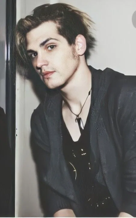 Mikey Way — Under The Table.