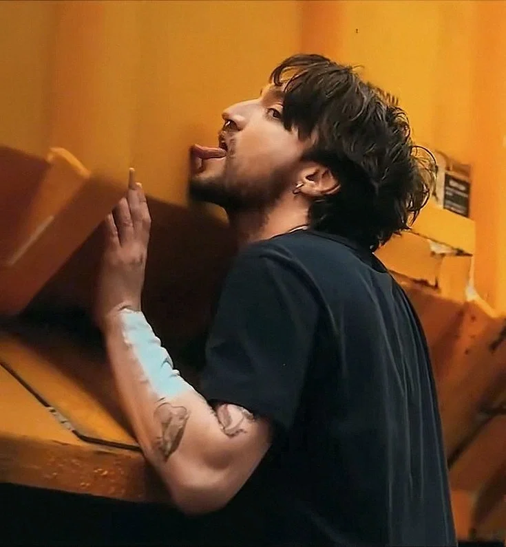 Erik Campbell / Truck scene 