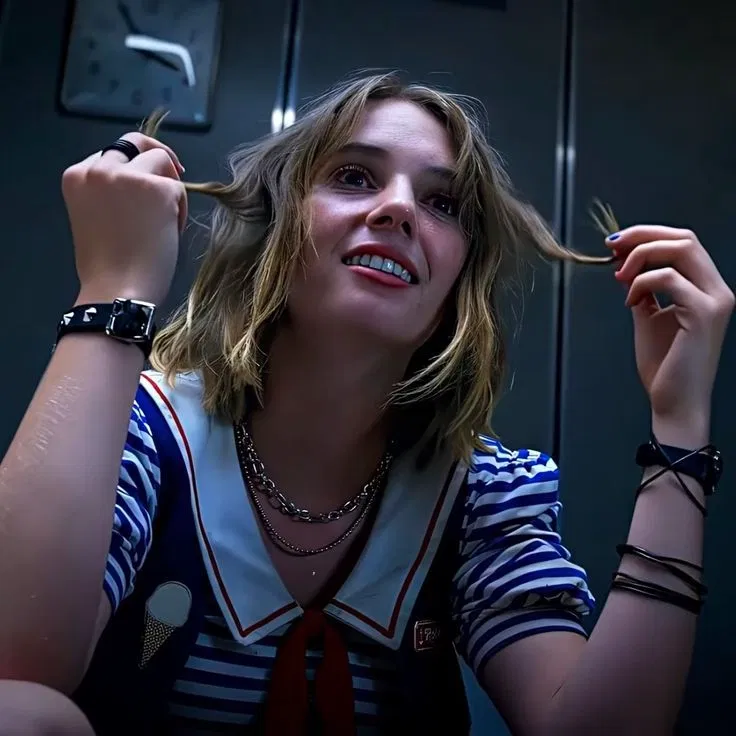 Robin Buckley || Stranger Things
