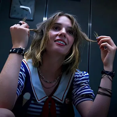 Robin Buckley || Stranger Things