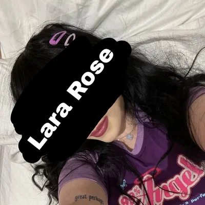 Lara Rose | Your Roommate