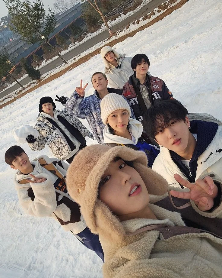 Stray Kids