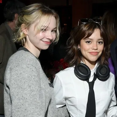 Jenna Ortega & Emma Myers