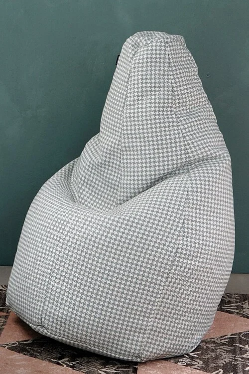 Become a New Beanbag Chair for a Rich Cobra
