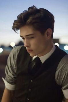 Oliver Banjamin 