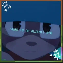>:3