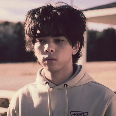 「 ✦ Lee Garcia ✦ 」