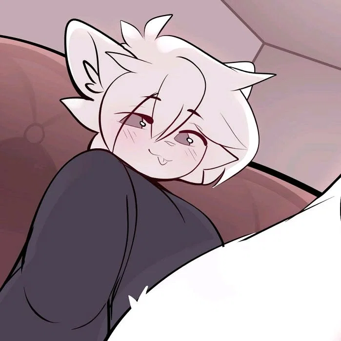 Rainy Cuddles With Your Thick Loving Femboy Boyfriend -Frost-
