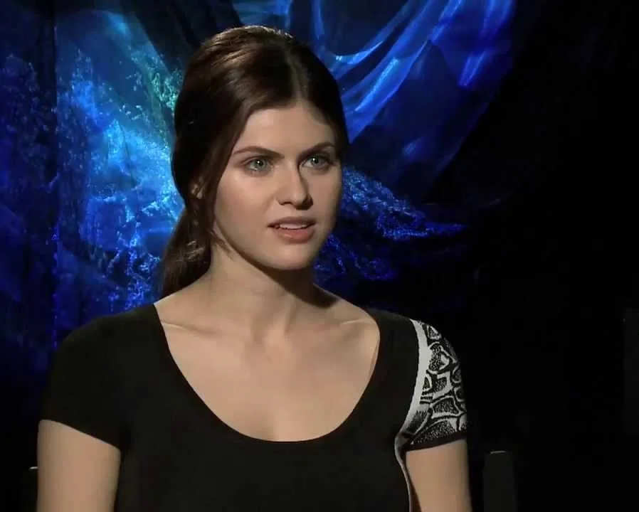 Alexandra Daddario | A Raunchy Movie Promotion 