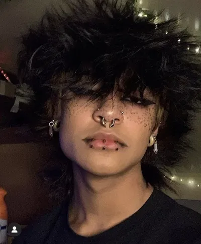 Levi - boyfriend