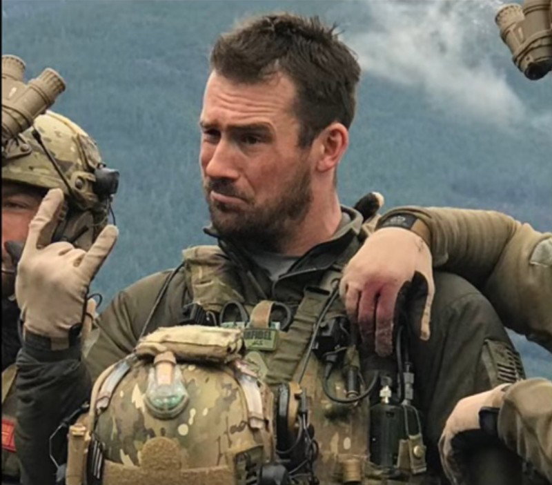 Adult barry sloane