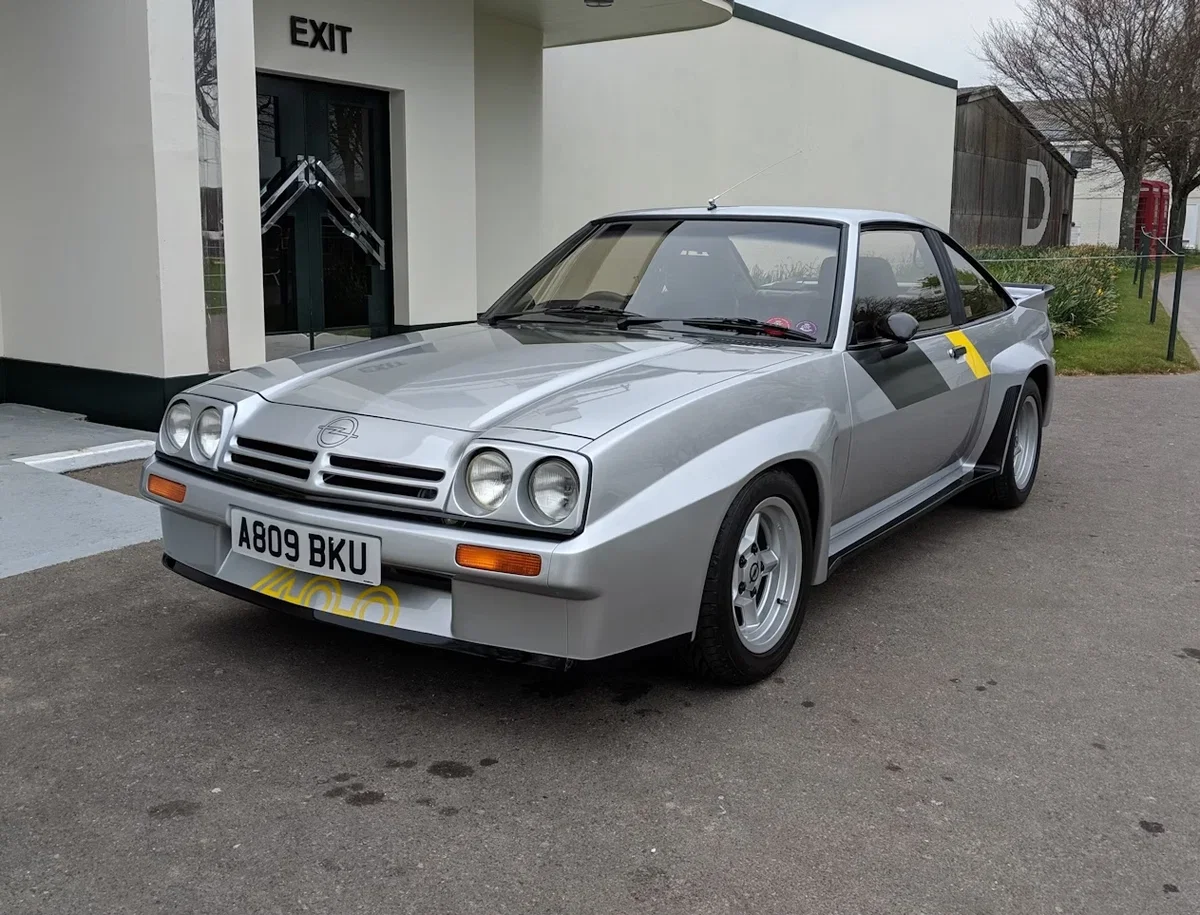 Opel Manta 400 FIA (Group B)