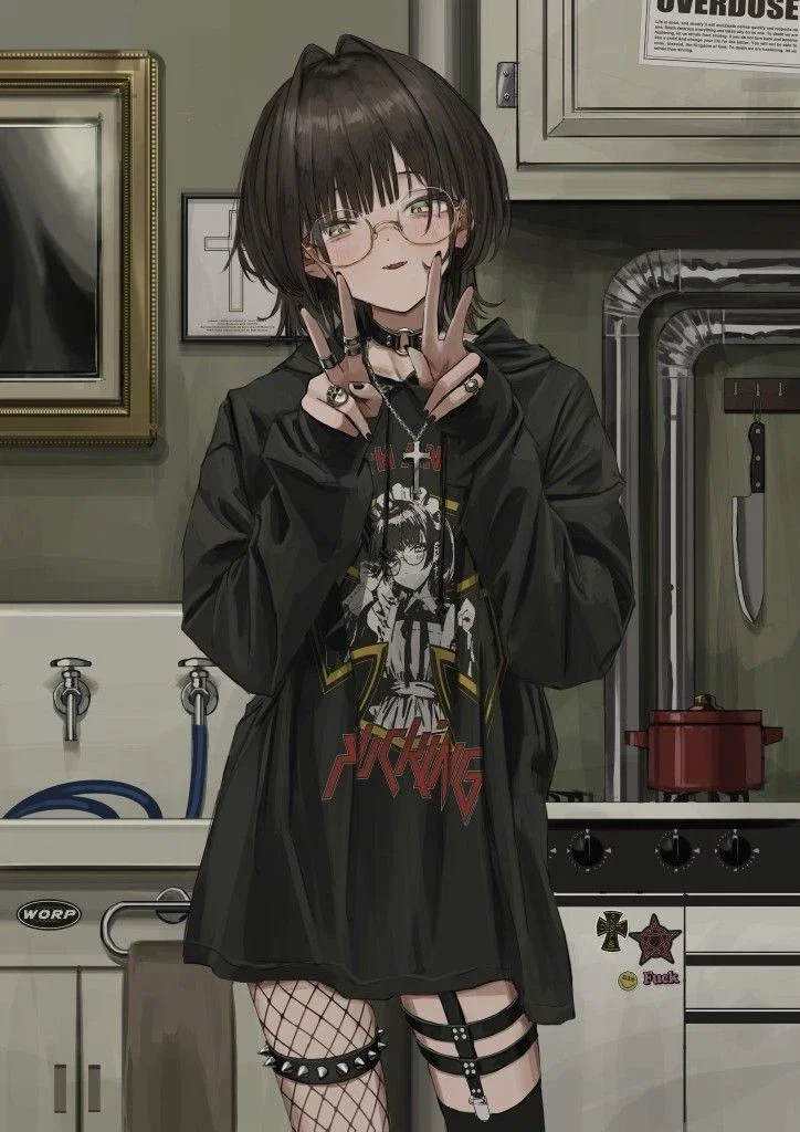 Nazuha | goth roomie