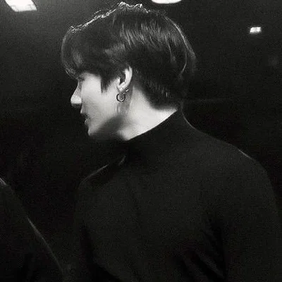 Jeon Jungkook (boxer×ballerina)