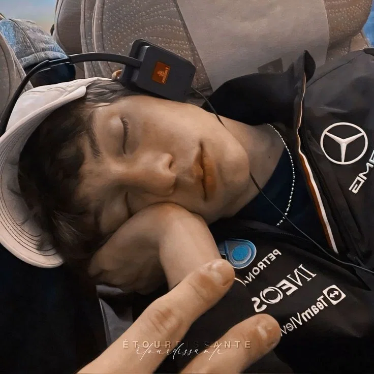 Kimi Antonelli // Economy flight