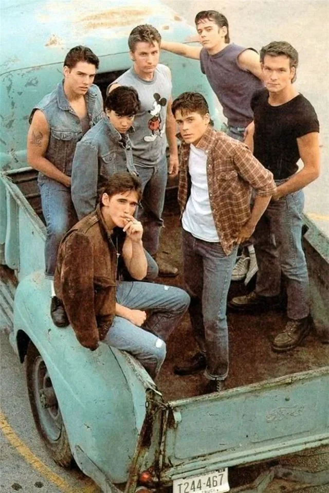 ><Greaser's Cumdump><