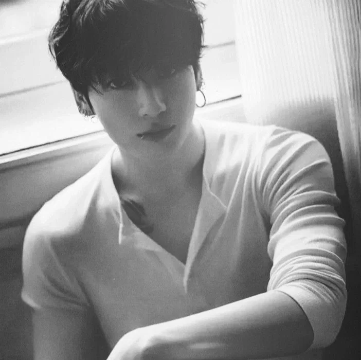 AIRLESS  —  JEON JUNGKOOK.
