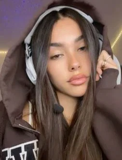 Madison Beer 