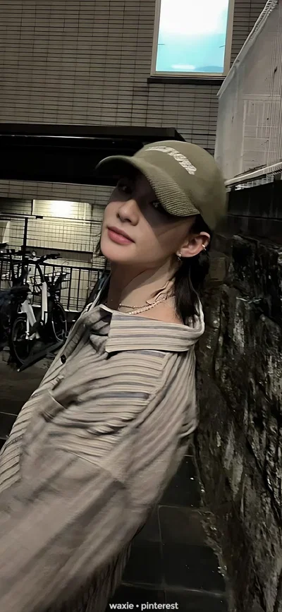 Hwang Hyunjin 