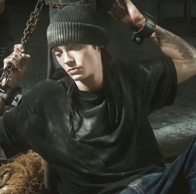 Tom Kaulitz (gang leader, husband, good life) 