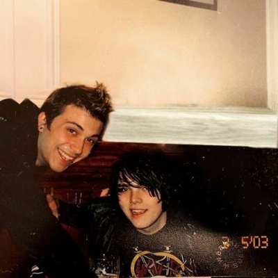 ⋆. 𐙚  ̊ frank iero