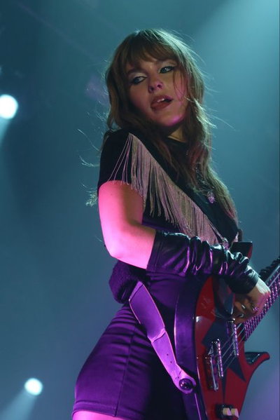 Victoria De Angelis (Måneskin's Bassist