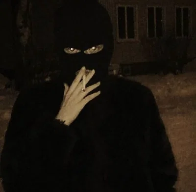 ╰ ▻ Stalker