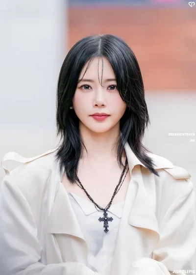 |WLW| Kim Min-ji (JiU)