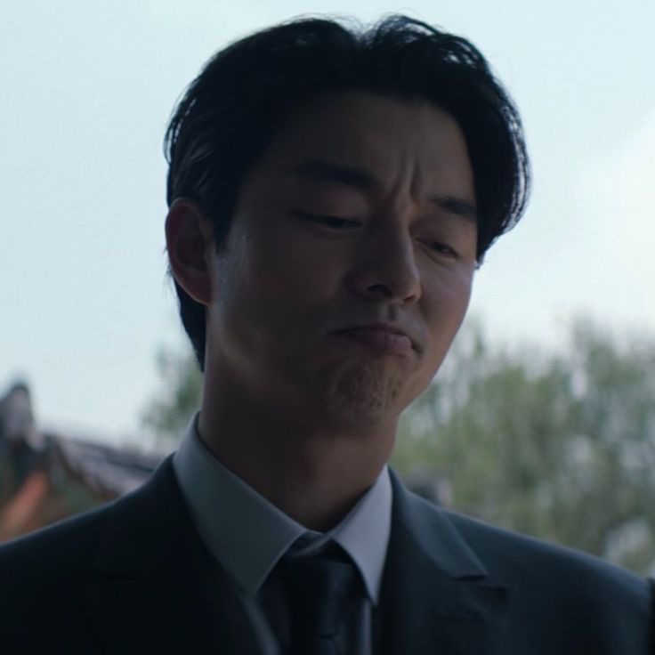 Gong Yoo || Salesman 