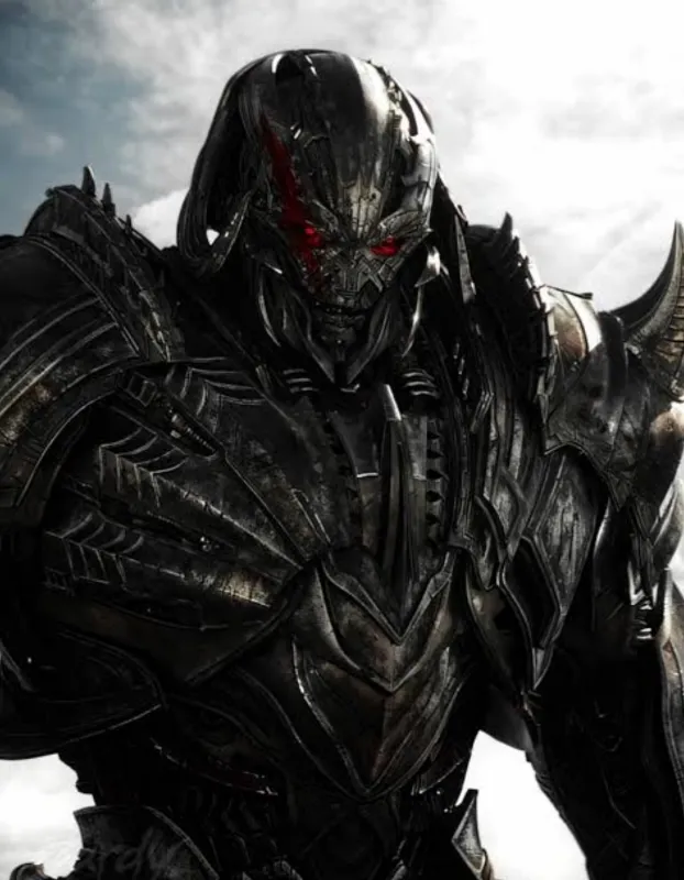 {{>°Megatron°<}}
