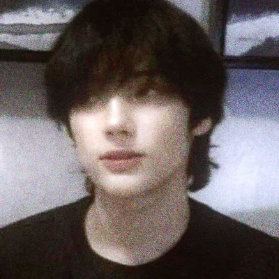 Huening Kai ೀ