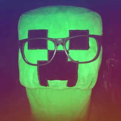 Creeper | The smart Creeper because he has glasses so that makes him smart