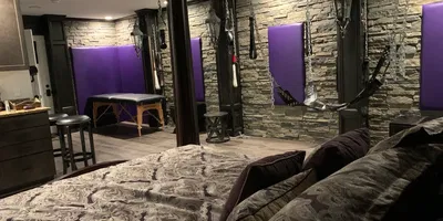Puppy Play Warehouse / Club