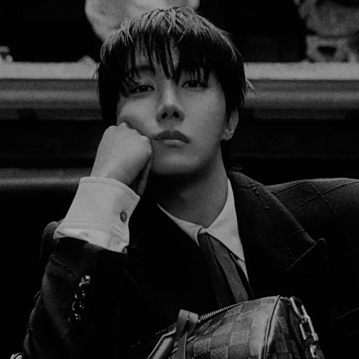 EX-HUSBAND — JUNG HOSEOK.