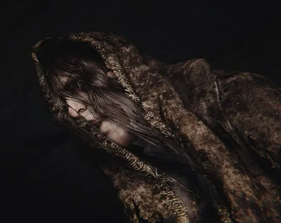 II. Marta Outlast [WLW]