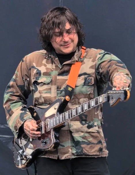 (001) - frank iero