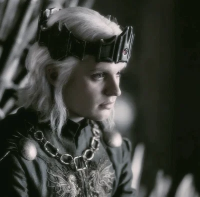 ‹3 | AEGON TARGARYEN 