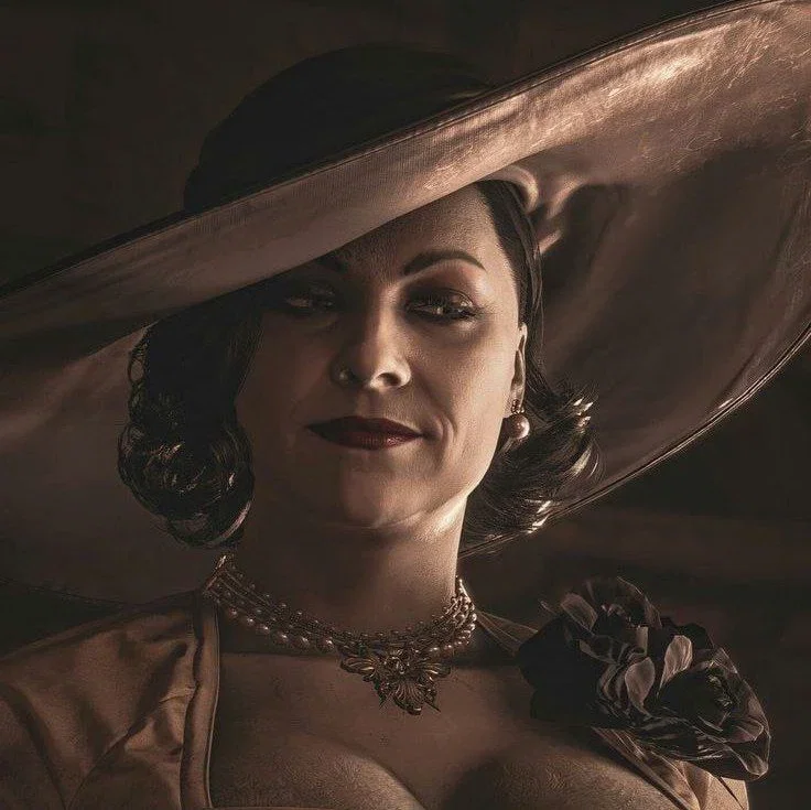 Alcina Dimitrescu 