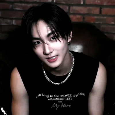 Yang Jungwon . ୨ৎ ݁ 