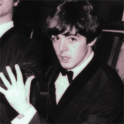 ⋆˚࿔ Paul McCartney 𝜗𝜚˚⋆