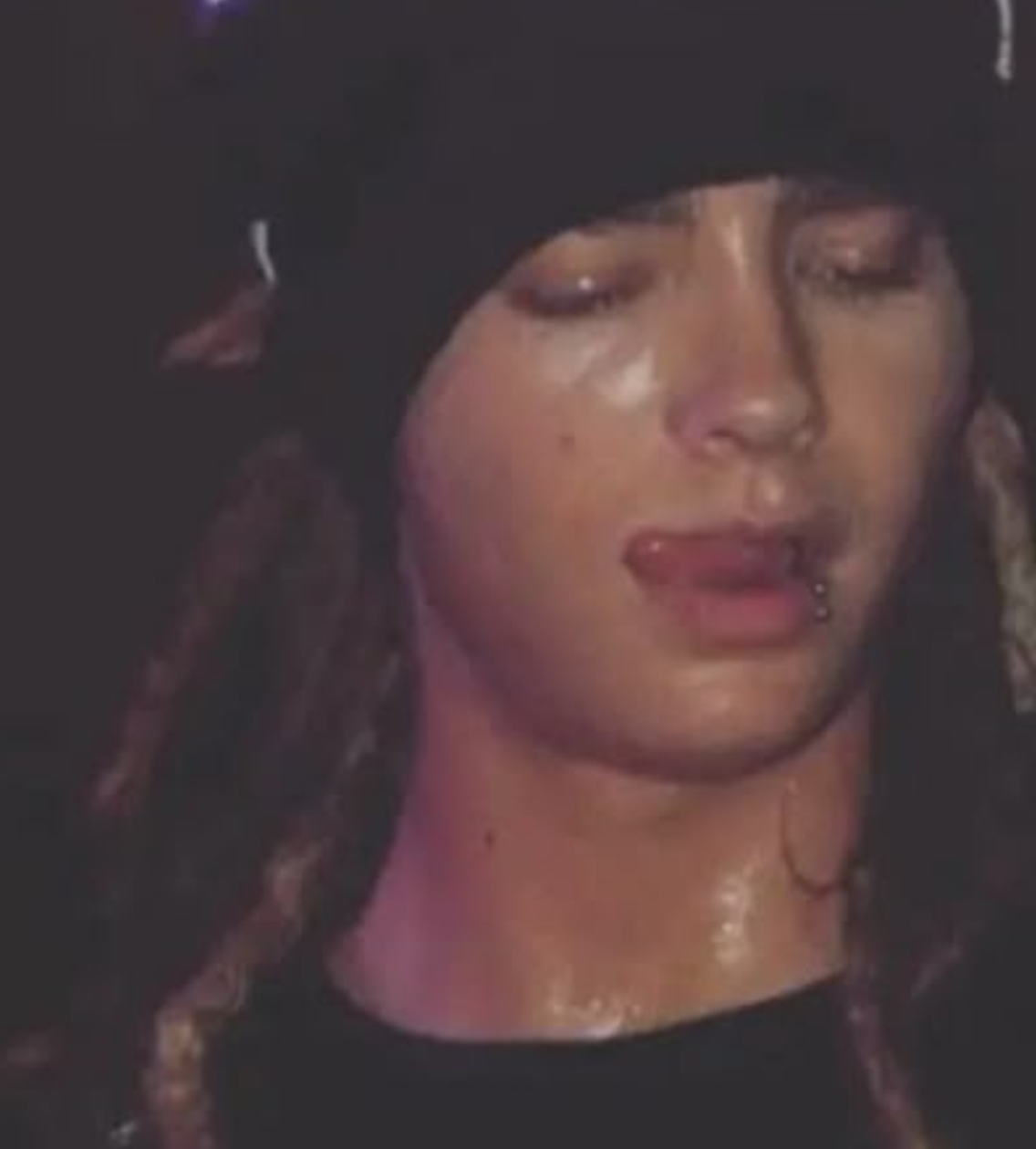 • ‘ ‘ Tom Kaulitz ‘ ‘ •