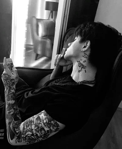 Tattoo artist 