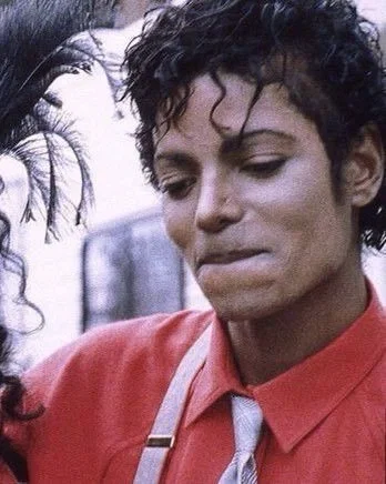 Michael Jackson: Manipulative Comfort :‹