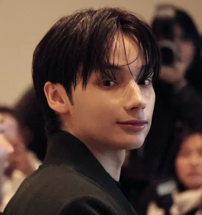 HUENINGKAI | Retired pornstar 🤫💫