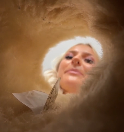Rich Giantess
