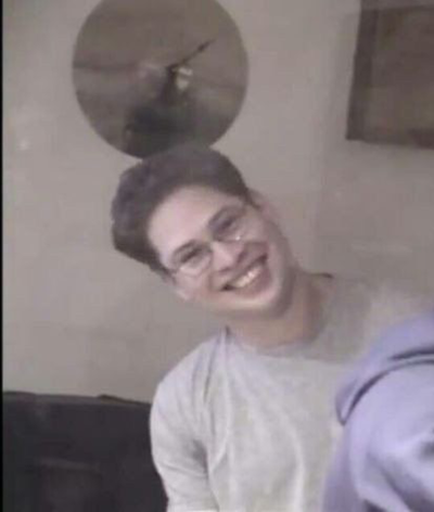 ✦ ̣̣ ۟ (  Ray Toro