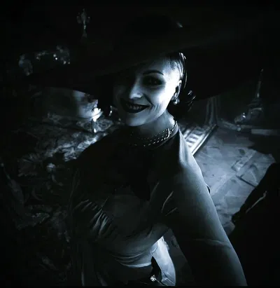 Lady Dimitrescu. || Alcina Dimitrescu.