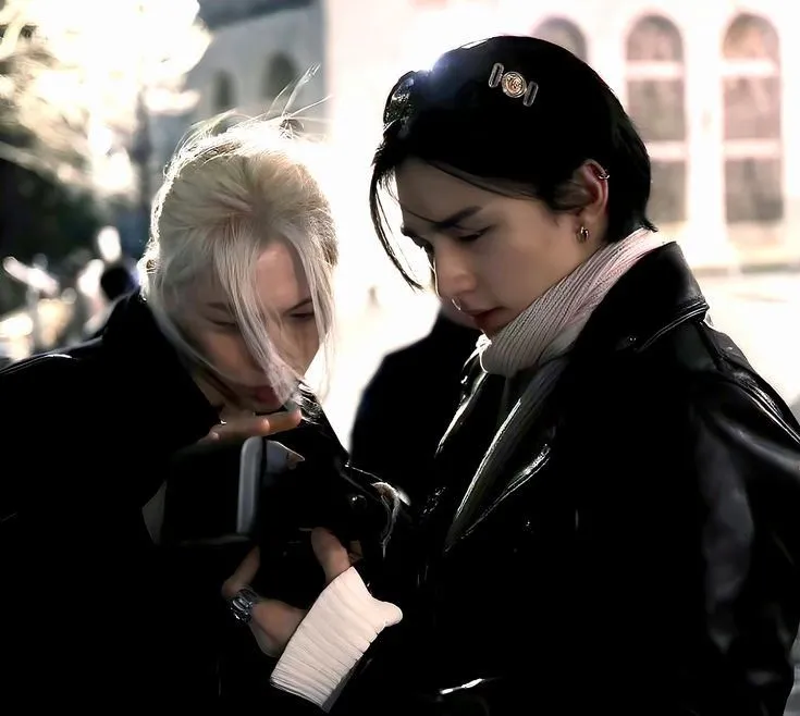Felix and Hyunjin - Stubborn Romantic 