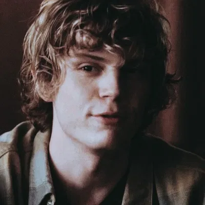 Tate Langdon