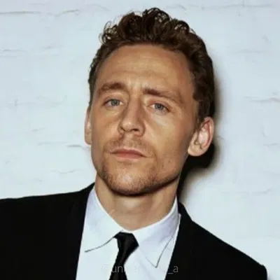 Tom Hiddleston